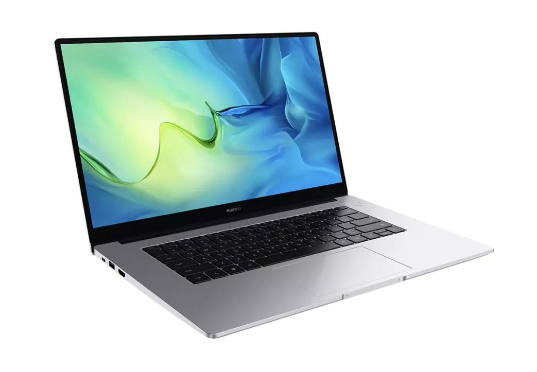 Notebook com case torto Huawei MateBook D15