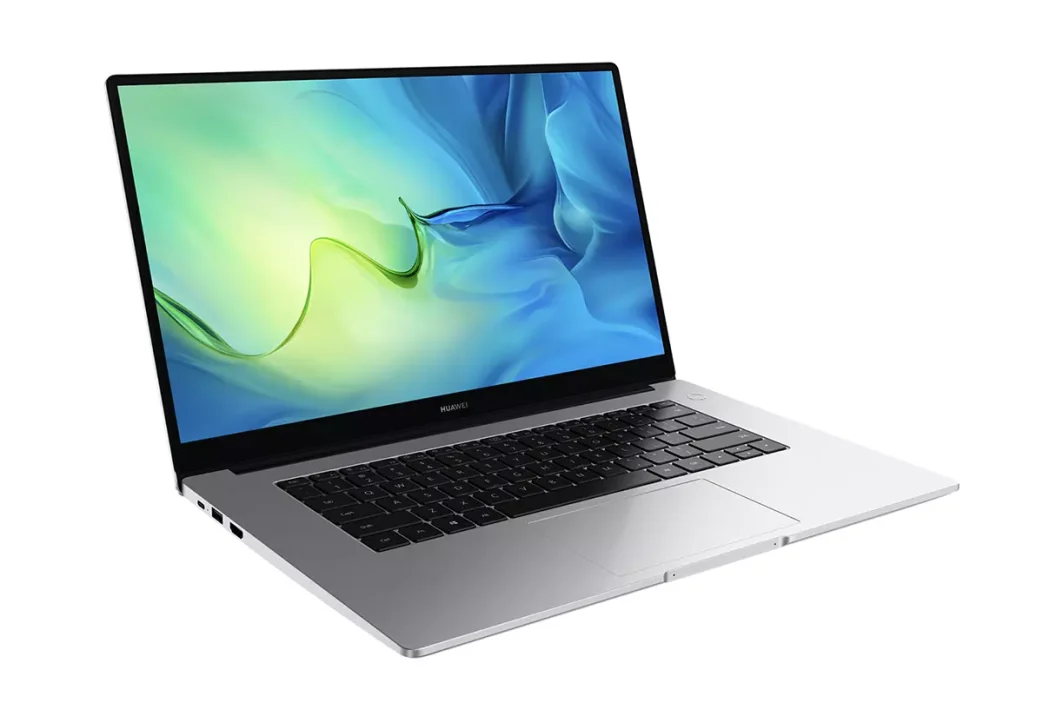 Notebook s krivým puzdrom Huawei MateBook D15