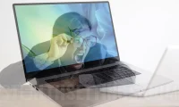 MateBook D15 - Um laptop com um case torto